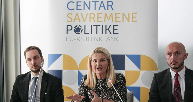 Centar savremene politike